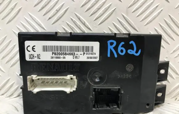 Renault Trafic II (X83) Comfort/convenience module P8200584663