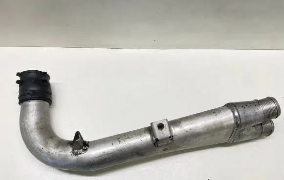 Audi Q7 4L Intercooler hose/pipe 7L6145945C