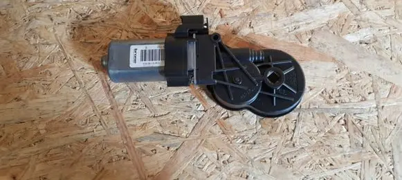 Volvo V40 Seat adjustment motor 924116102 C00104103