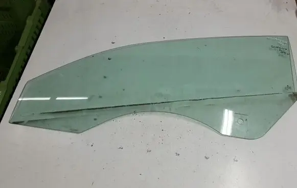 Volkswagen Scirocco Sliding door window/glass 1K8845201B