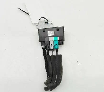 Nissan Leaf II (ZE1) USB control unit 283H19DJ0A 351859320D
