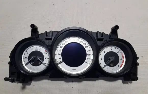 Mercedes-Benz C W204 Speedometer (instrument cluster) A2049004408DTT A2049004408