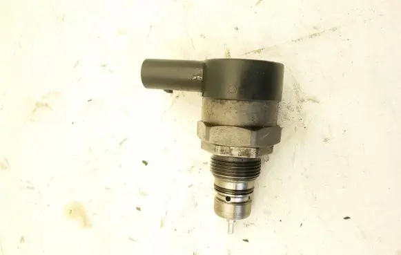 Audi A8 S8 D4 4H Fuel main line pipe 057130764AE 0281006254