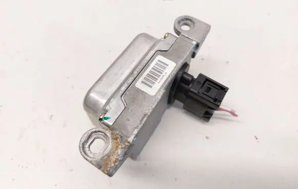 Nissan Pathfinder R51 ESP acceleration yaw rate sensor 47931EA010