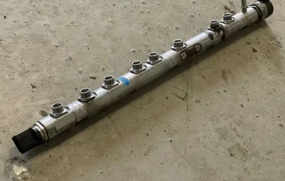 BMW X5 E70 Fuel main line pipe 7805423 00787002 0445216036