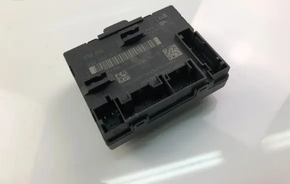 Volkswagen Golf VII Other control units/modules 5Q0959592E