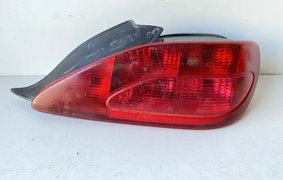 Peugeot 406 Rear/tail lights 2289D