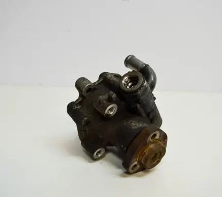 Volkswagen Caddy Power steering pump