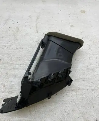 Opel Astra J Dash center air vent grill 13300570 0752600001