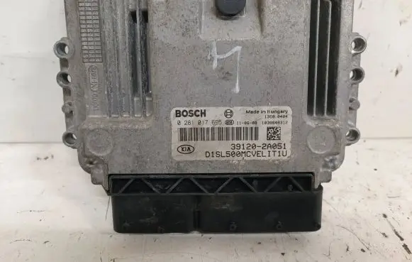 KIA Sportage Engine control unit/module 0281017695 391202A051 1039S48312