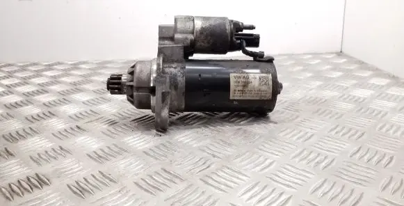 Volkswagen Tiguan Starter motor 02M911024
