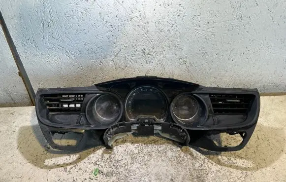 Citroen C5 Speedometer (instrument cluster) 9666327080 PE0003024 32419170439269