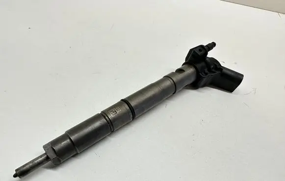Audi A6 S6 C6 4F Fuel injector 059130277AC 060201 0445115039