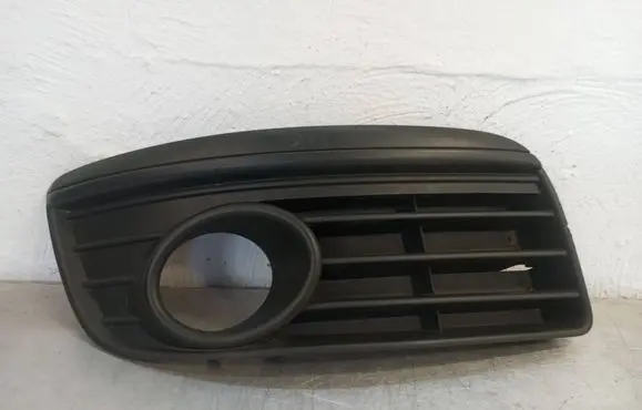 Front bumper lower grill