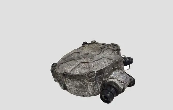 Volkswagen PASSAT B6 Vacuum pump 03L145100