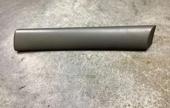Dashboard glove box trim