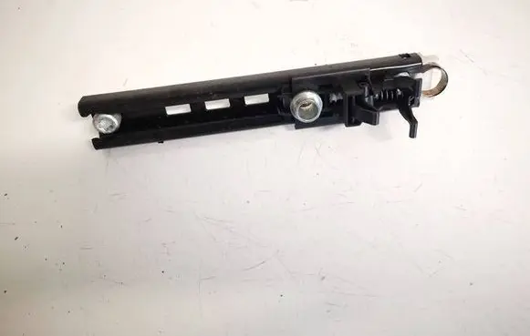 Opel Corsa D Seat belt adjustment rail 13153271