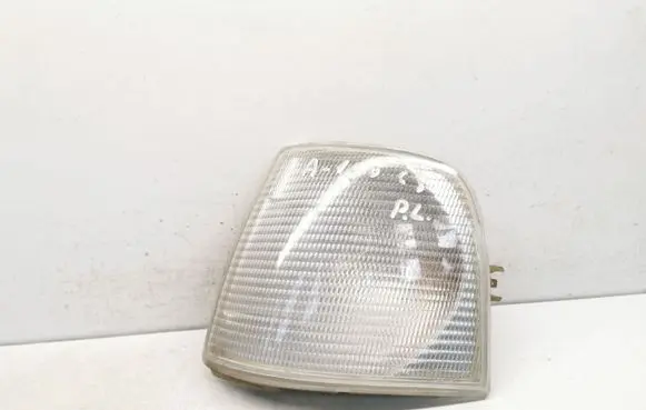 Audi 100 S4 C4 Front indicator light
