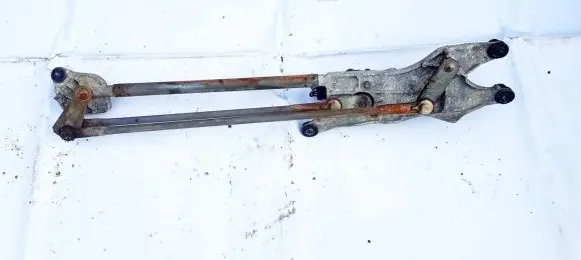 Chrysler Pacifica Front wiper linkage and motor