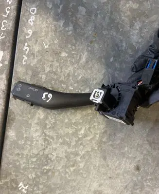 Volkswagen PASSAT B7 Wiper control stalk 1K0953519A 01203506 20350643316256