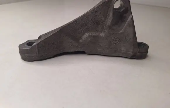 BMW 5 F10 F11 Fuel pump bracket 7810698 20015776