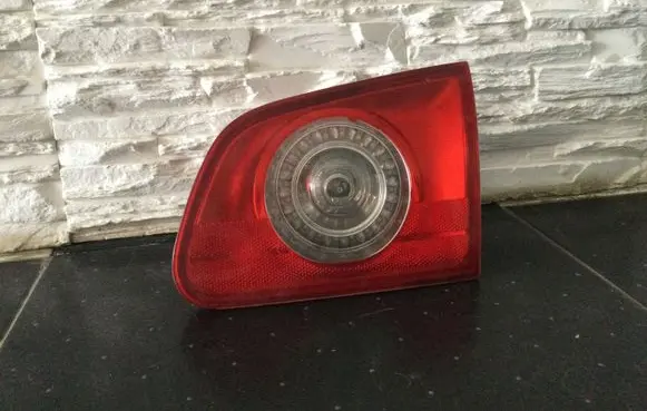 Volkswagen PASSAT B6 Tailgate rear/tail lights