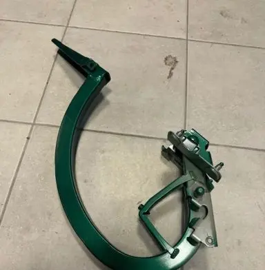 BMW M4 G82 G83 Loading door upper hinge 7487624 41009879264 9879264