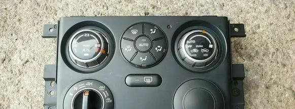 Suzuki Grand Vitara II Climate control unit 3951065JD4CAT