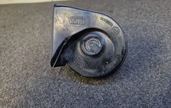 BMW 7 E65 E66 Horn signal 6968442