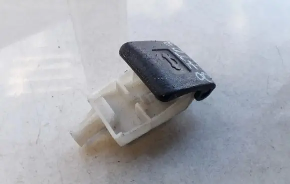 Toyota Avensis Verso Engine bonnet (hood) release handle