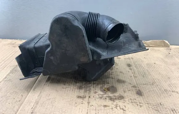 BMW 7 E38 Brake cooling air channel/duct 8125967 51718125967 8163835