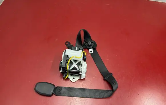 BMW X3 G01 Front seatbelt 7469962 S2746996208