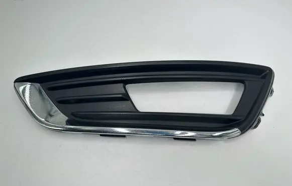 Ford Focus Front fog light trim/grill F1EB15A299B
