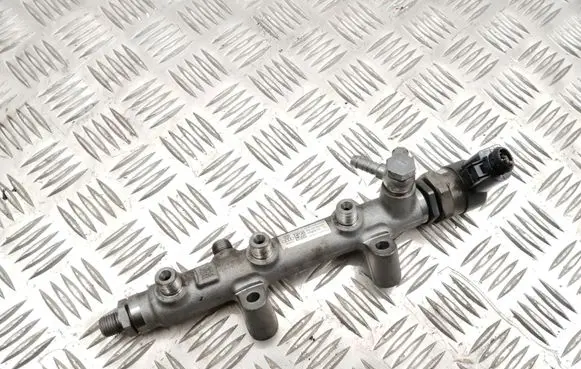Audi A4 S4 B8 8K Fuel main line pipe 059130090CM