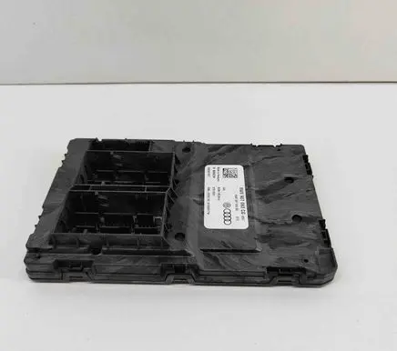 Audi A5 Central body control module 8W0907063BG F005V01927
