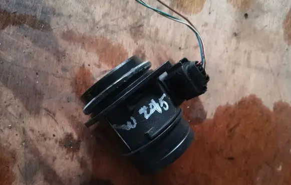 Mercedes-Benz B W245 Mass air flow meter A0000942948