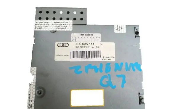 Audi Q7 4L CD/DVD changer 4L0035111
