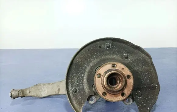 Volvo S90, V90 Front wheel hub spindle knuckle 31682225