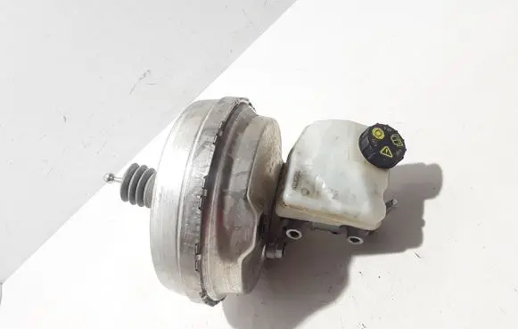 Volvo XC90 Brake booster 31381415