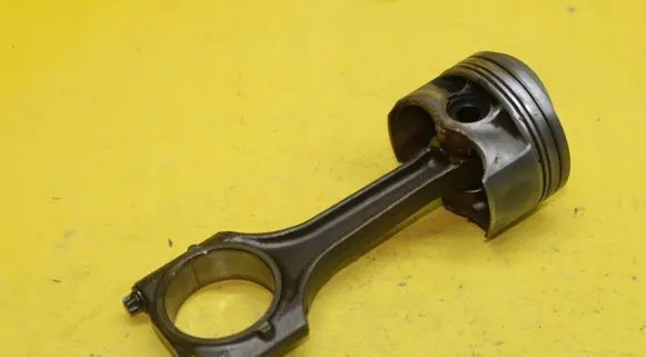 Audi A4 S4 B8 8K Piston with connecting rod