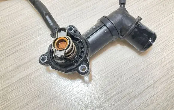 Opel Insignia A Thermostat 705543B