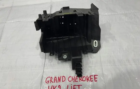 Jeep Grand Cherokee Engine control unit holder 68318605AA