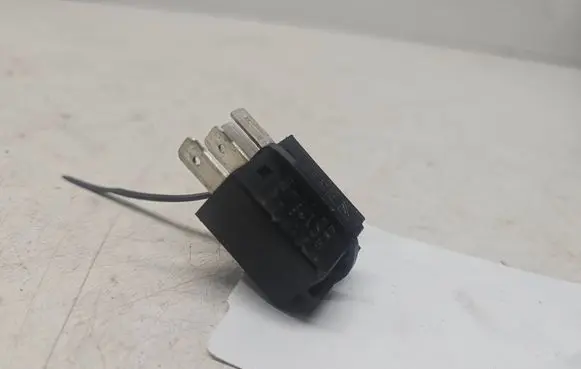 Seat Alhambra (Mk1) Other relay 7M0951253C