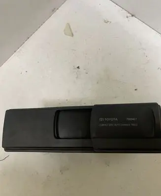 Toyota Avensis T250 CD/DVD changer 0860100911