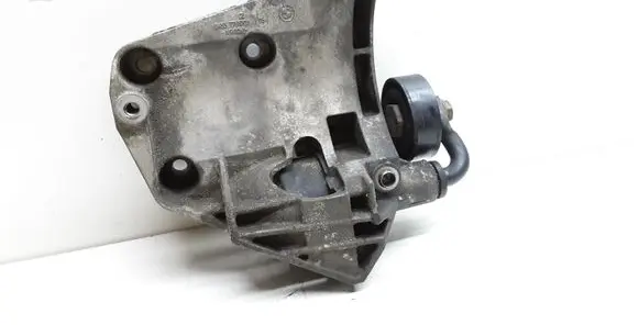 BMW X5 E53 Generator/alternator bracket 7786708 64557786708