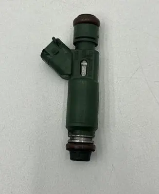 Volvo V70 Fuel injector 9470229