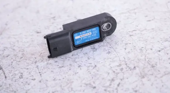 Nissan Qashqai Air pressure sensor 8200292433 H8200185545 0281002740