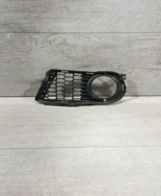 Front bumper lower grill