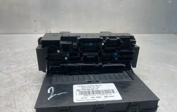 Mercedes-Benz C W203 Fuse module 2035454101 5DK00848544