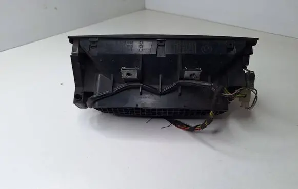 BMW X5 E53 Rear air vent grill 8409081 8370911 8370910
